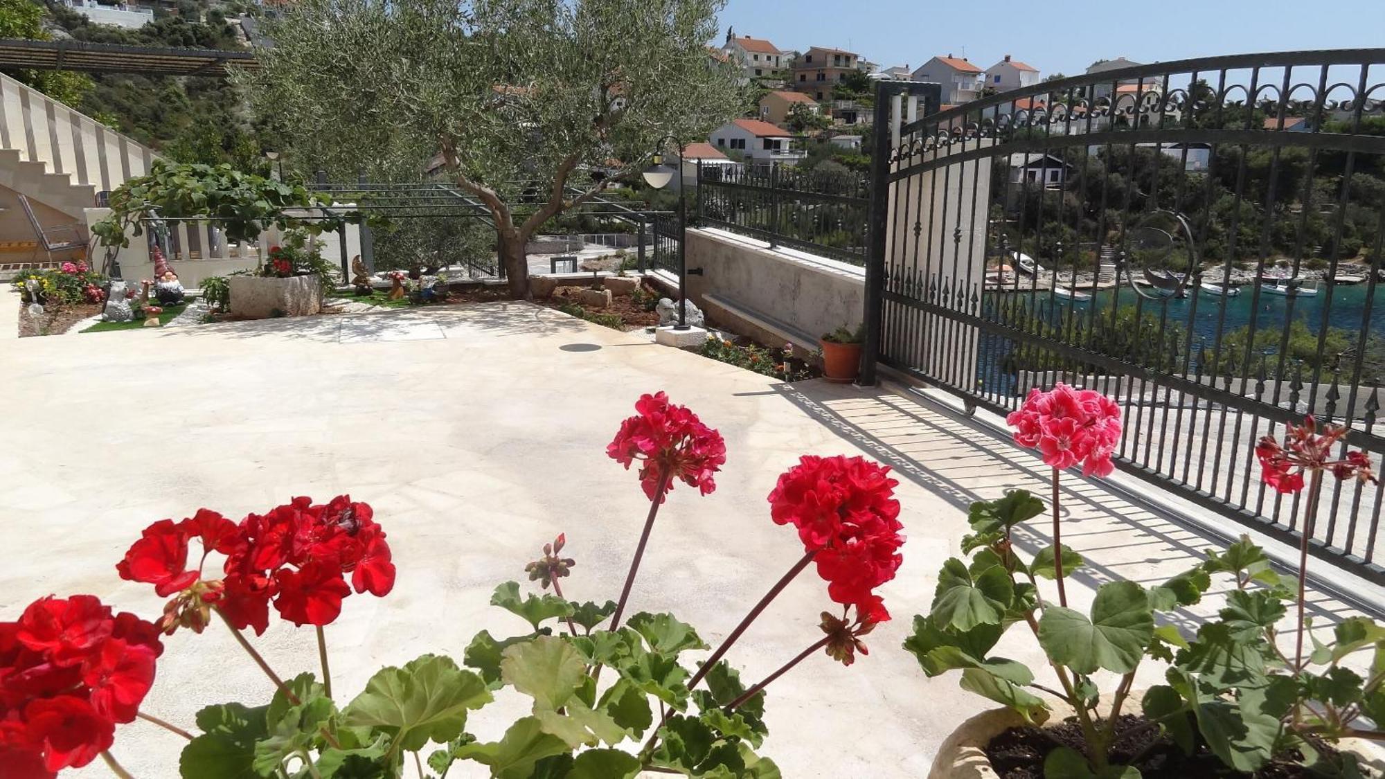 Apartments Branka - 30 M From Beach 塞维德 外观 照片